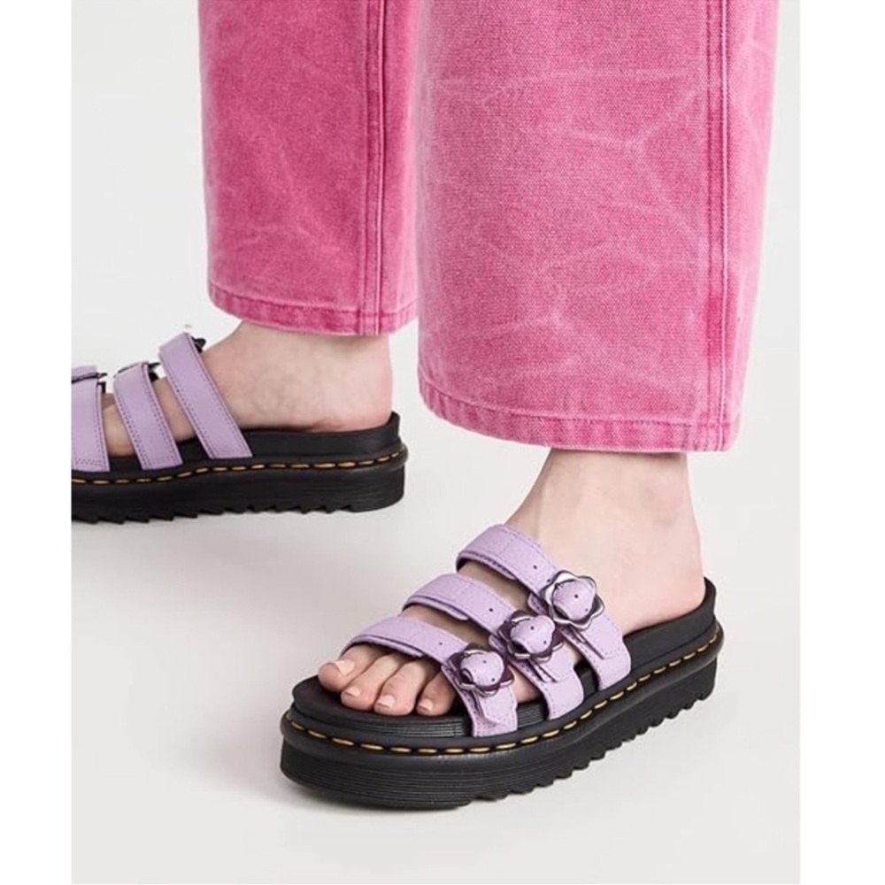 Dr. Martens Women's Blaire Slide Sandal in Lilac. Sz: 7 - Picture 2 of 11